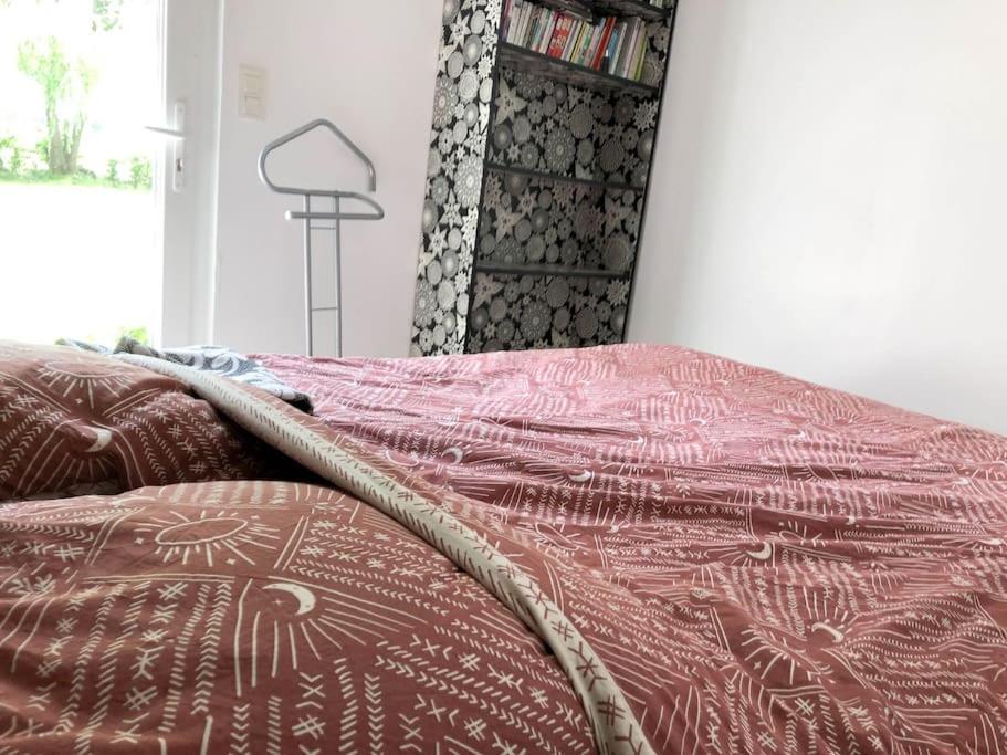 Gite Au Coeur D'Une Residence D'Artiste Saint-Aubin-de-Bonneval Exterior foto